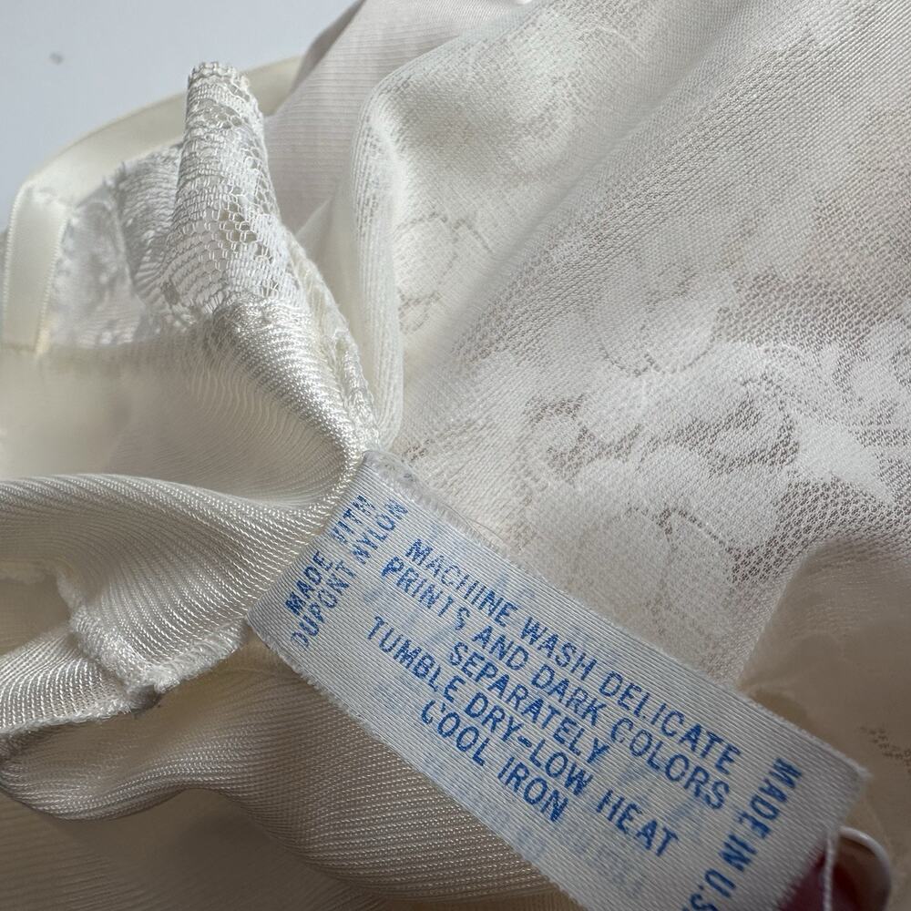 Vintage Vanity Fair Full Slip Lace Antron III‎ Nylon 70s Cream Womens 34 Medium - Picture 11 of 15